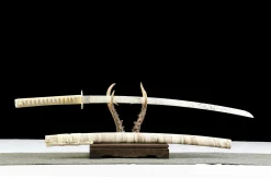 Alternative view of Jade Cold Edge - Katana Forgiato a Mano in acciaio al carbonio 1065