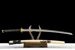 Alternative view of Dark Cloud Slash - Katana Forgiato a Mano in acciaio per utensili t10