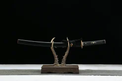 Silent Orchid - Wakizashi Forgiato a Mano in acciaio artigianale forgiato a mano
